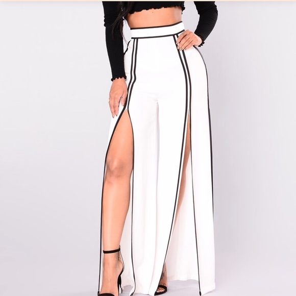 Wide slit pants - Picture 1 of 4